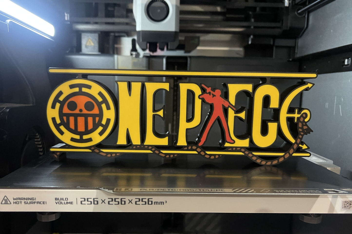 ONE PIECE LOGO - TRAFALGAR LAW
